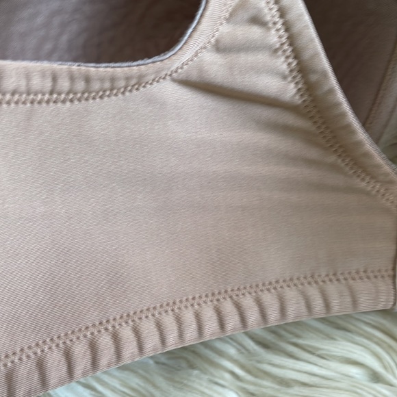 Vanity fair tan Lacey underwire adjustable straps bra sz 40 DDD lightly padded - Picture 12 of 17